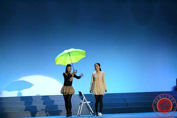 播音主持系《请记得最初真心》主题演出会在演艺中心举行