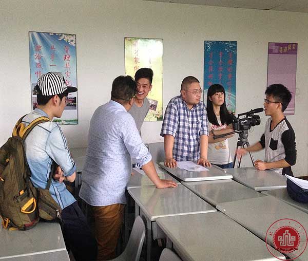 文管系承办《我为喜剧狂》栏目组进校园招募