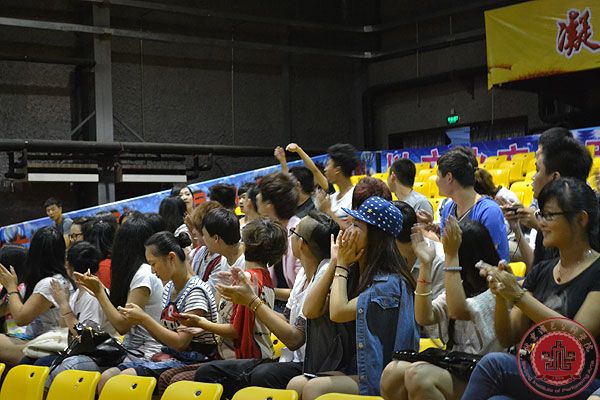 文管系、编导系联合举办“经典影片赏析”活动