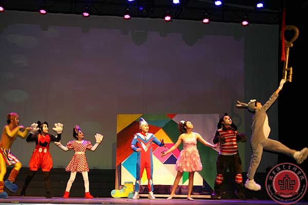 《东东的玩具王国》市场运作首演近800人观看获好评