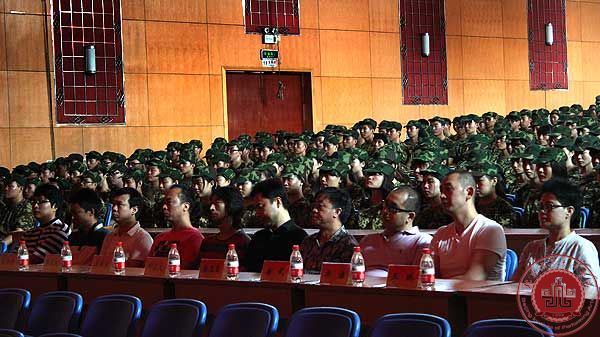 新生军训正式拉开帷幕 新生军训正式拉开帷幕