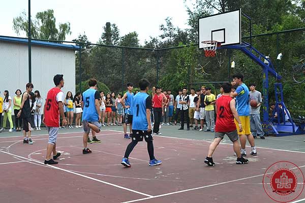 我院学生会积极开展院新生篮球比赛