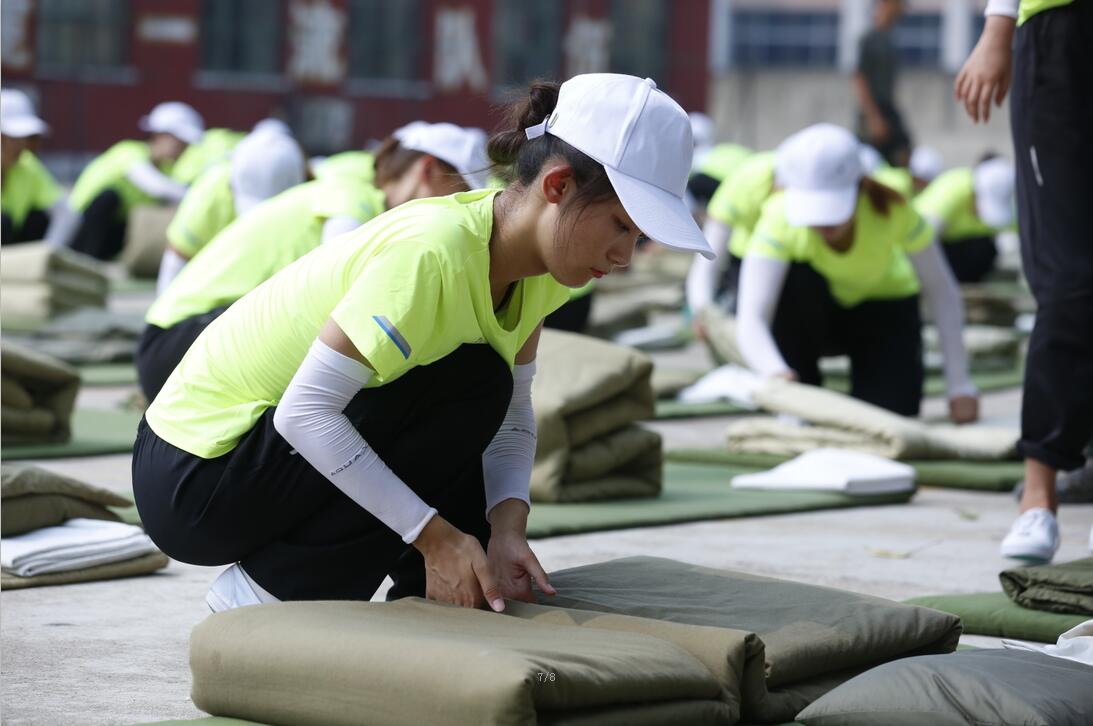 北京演艺专修学院2018级新生军训开营仪式