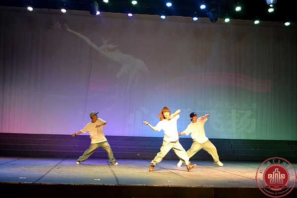 “心舞飞扬”舞蹈大赛完美落幕