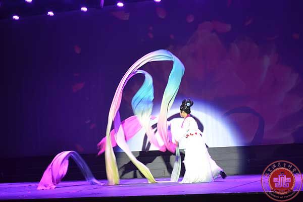 韩国西海大学一行来北演访问