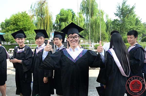 学院举办2014年第三次校园招聘会 学院举办2014年第三次校园招聘会