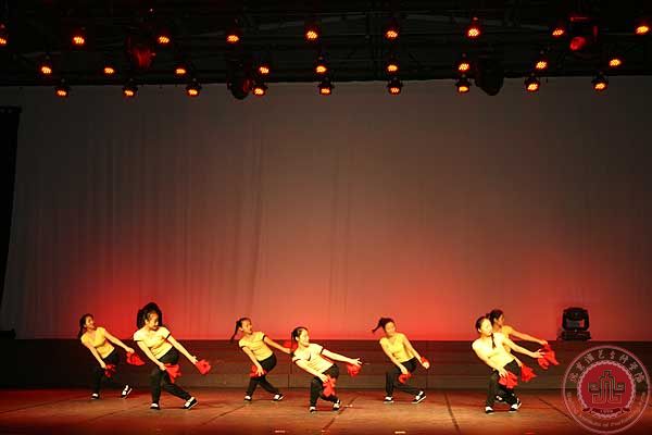 舞蹈系教学汇报演出获好评