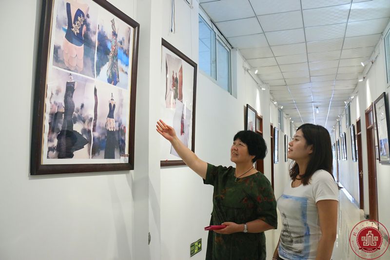 “艺术设计” 绽放满园芬芳 “艺术设计” 绽放满园芬芳