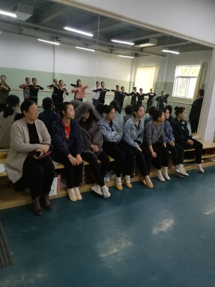 我院开展2018-2019学年第二学期期中教学检查工作 我院开展2018-2019学年第二学期期中教学检查工作