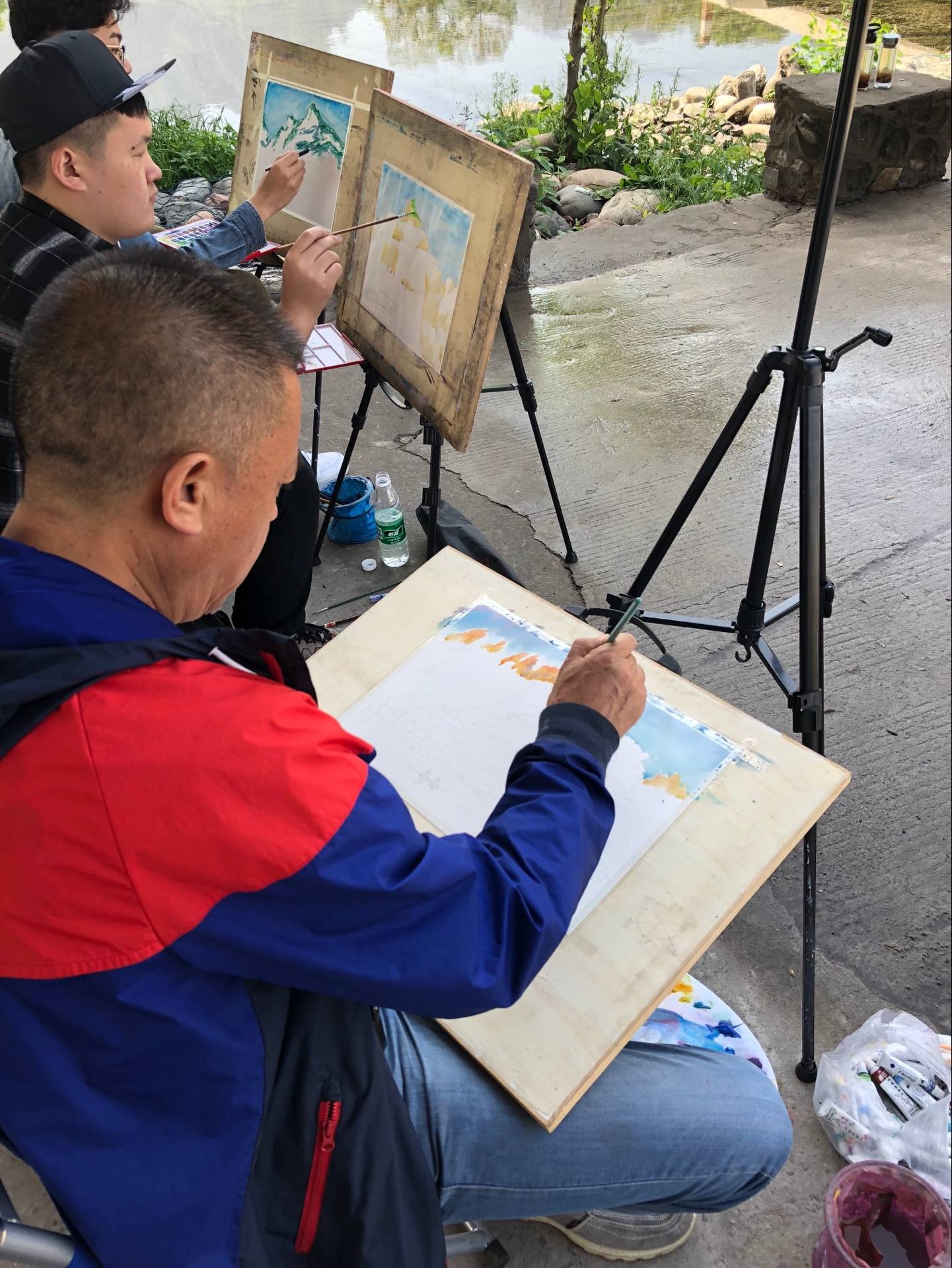 我院艺术设计系学生到北京十渡景区户外写生 我院艺术设计系学生到北京十渡景区户外写生