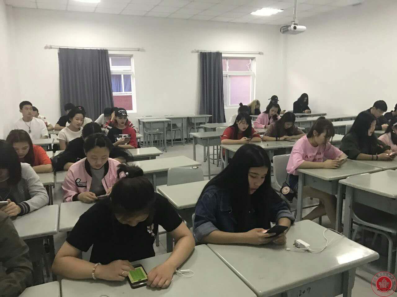 学生经典诵读 弘扬传统文化