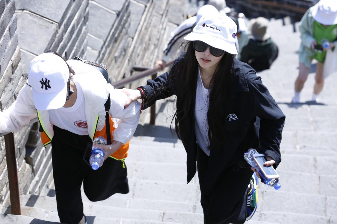 “玩艺夏”夏令营之三|勇登长城、欣赏经典话剧篇 “玩艺夏”夏令营之三|勇登长城、欣赏经典话剧篇