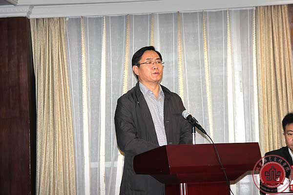 集团领导莅临北京演艺专修学院召开表彰大会 集团领导莅临北京演艺专修学院召开表彰大会