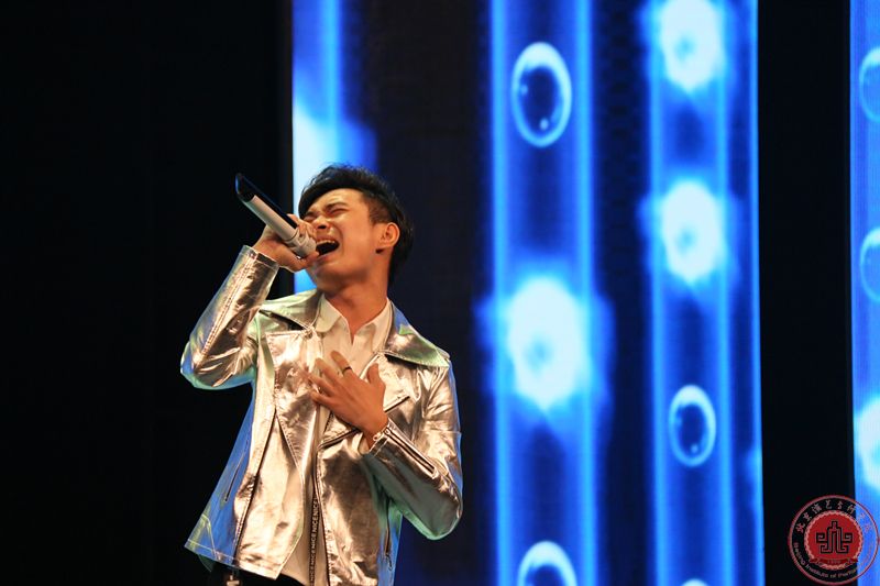 北京演艺专修学院隆重举行2017届毕业典礼