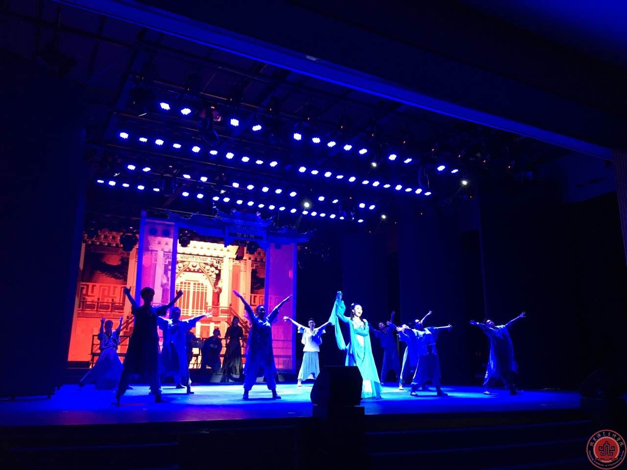 大型原创音乐剧《紫石街》登陆北演掀起艺术热潮 大型原创音乐剧《紫石街》登陆北演掀起艺术热潮