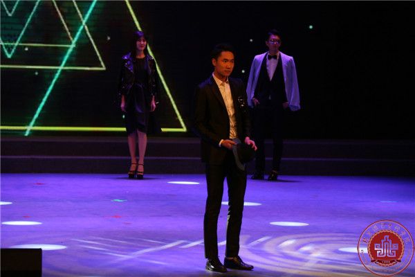 我院舞蹈系国标舞、流行舞汇报演出在北演剧场隆重举行