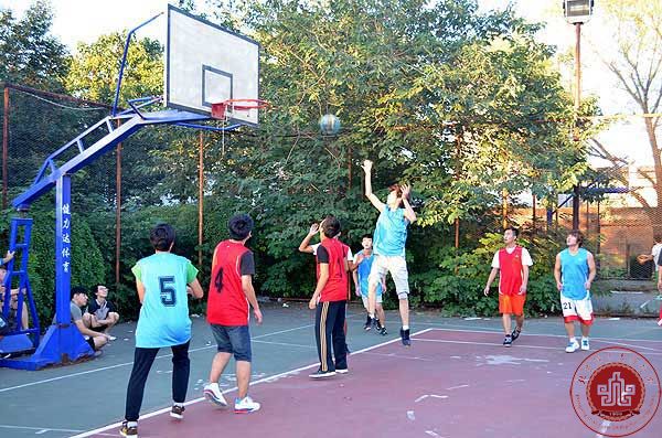 我院文化产业管理系举办新老生篮球赛 我院文化产业管理系举办新老生篮球赛