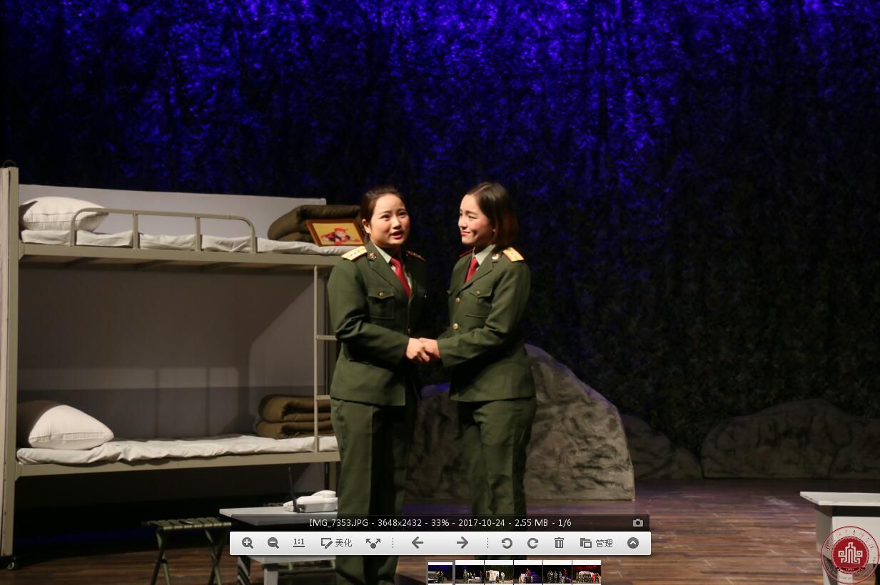 毕业大戏《女兵连来了个男家属》在实验剧场精彩上演 毕业大戏《女兵连来了个男家属》在实验剧场精彩上演