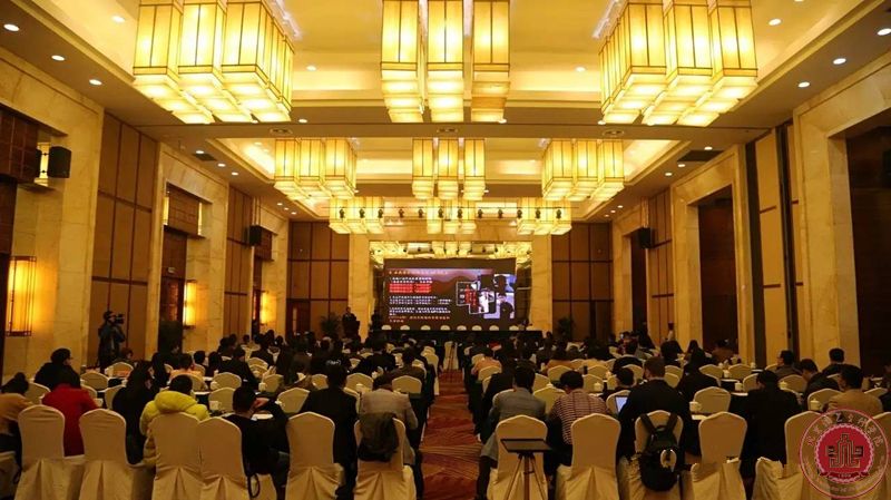 徐进才院长出席中国法制栏目剧、微电影和网络剧制播峰会 徐进才院长出席中国法制栏目剧、微电影和网络剧制播峰会