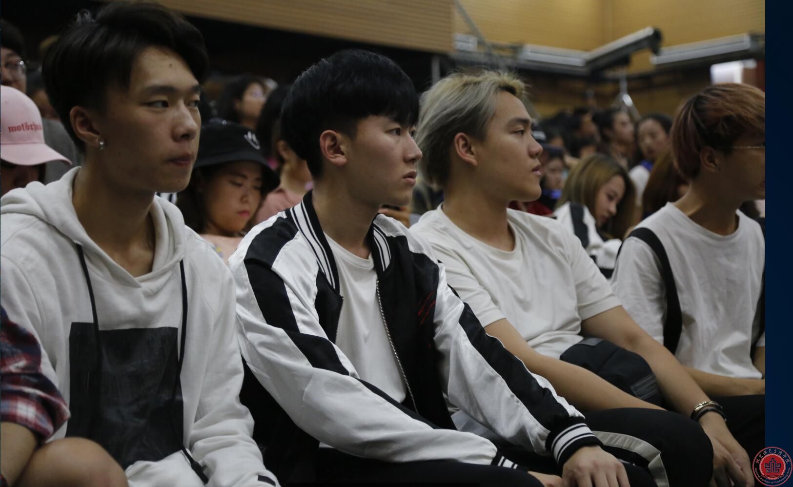 我院“2017级新生法制教育讲座”在北演剧场举办 我院“2017级新生法制教育讲座”在北演剧场举办