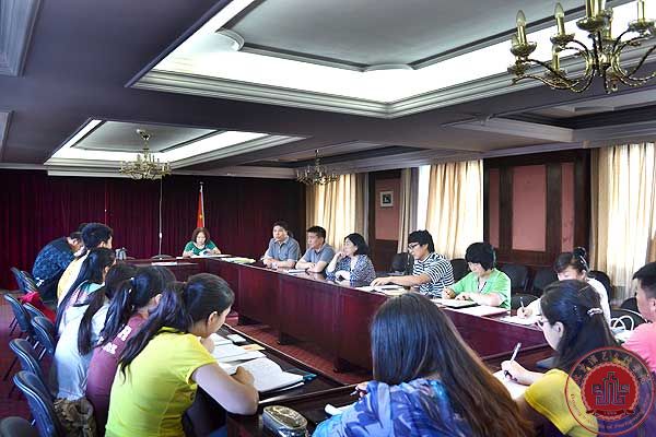 我院召开优秀辅导员表彰会