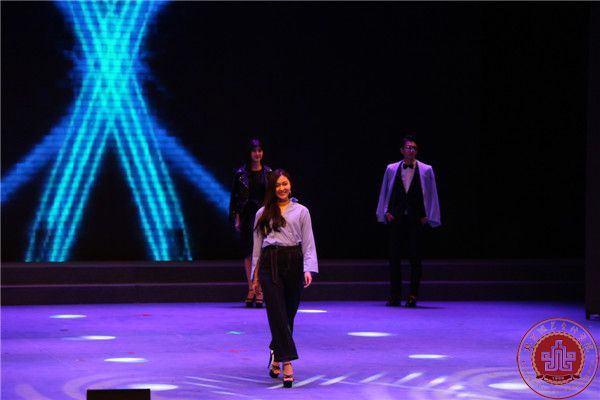 我院舞蹈系国标舞、流行舞汇报演出在北演剧场隆重举行