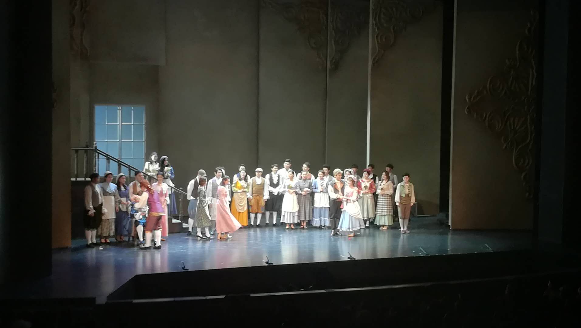 音乐系组织学生外出观摩演出感受艺术魅力 音乐系组织学生外出观摩演出感受艺术魅力