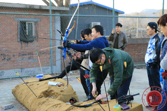 弓箭社团活动如期举行