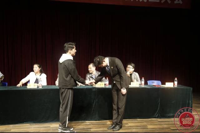 北京演艺专修学院第十二届学生会成立大会圆满举行 北京演艺专修学院第十二届学生会成立大会圆满举行