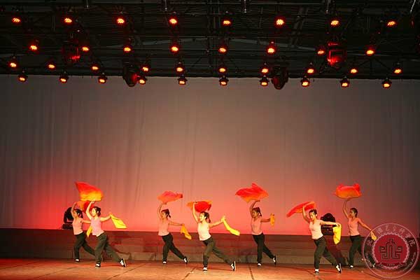 舞蹈系教学汇报演出获好评