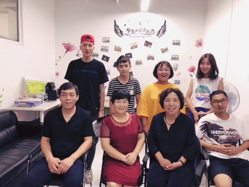 我院各院系师生与18级新疆少数民族学生欢度古尔邦节 我院各院系师生与18级新疆少数民族学生欢度古尔邦节