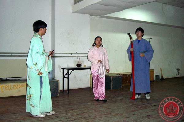 北演梁伯龙教授改编话剧《谐语西厢》正式合成排练