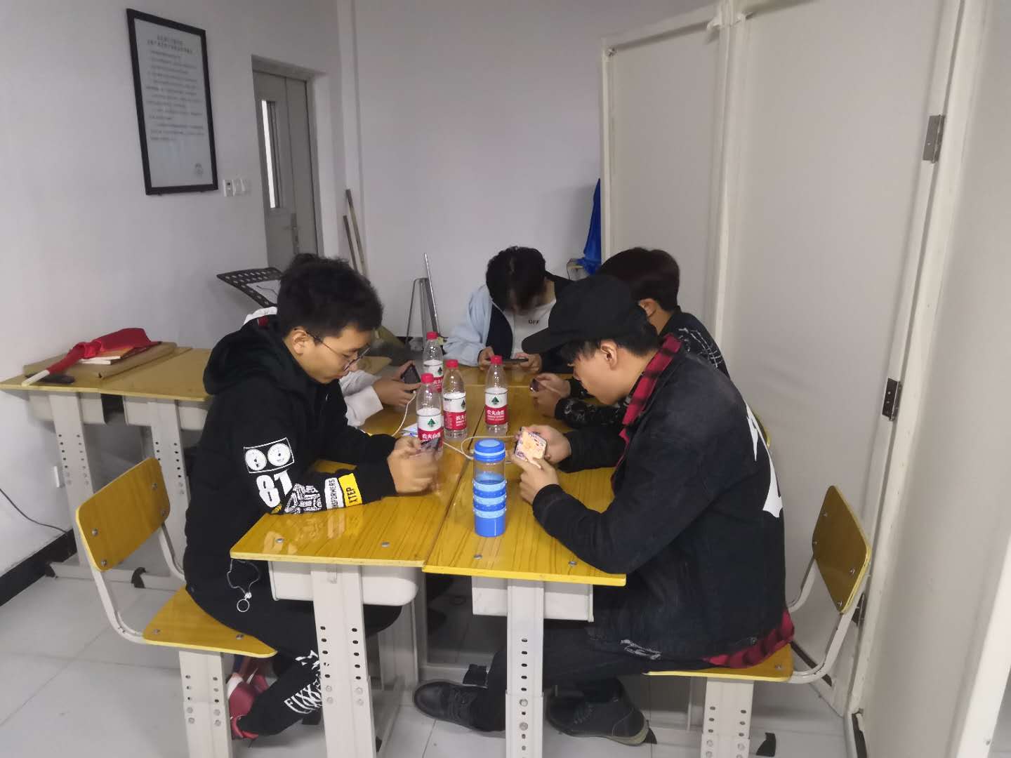 丰富课余 劳逸结合----文化产业管理系第一届王者荣耀校园 丰富课余 劳逸结合----文化产业管理系第一届王者荣耀校园