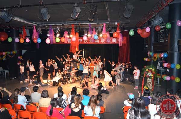 我院文化产业管理系中秋迎新联欢晚会圆满落幕 我院文化产业管理系中秋迎新联欢晚会圆满落幕