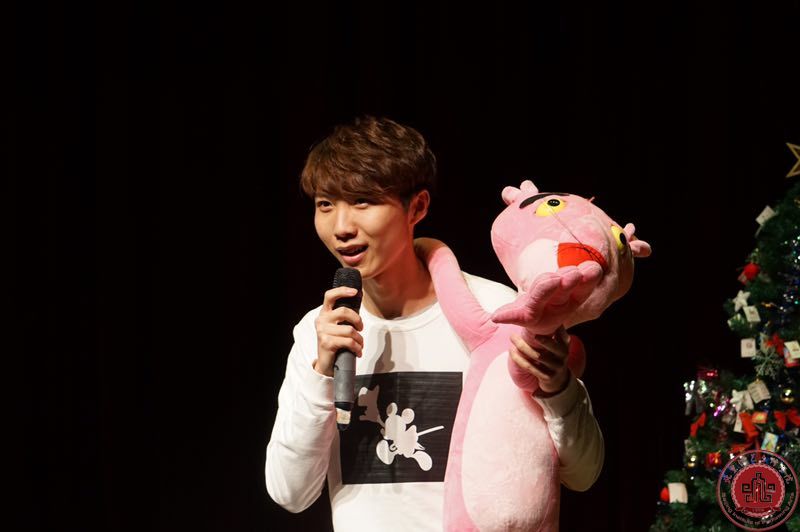 播音主持系举办首届《书途--我们在路上》读书会 播音主持系举办首届《书途--我们在路上》读书会