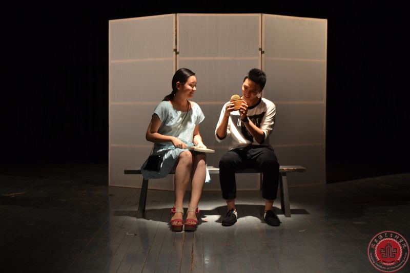 表演系14级“虎狼”2班汇报演出圆满结束