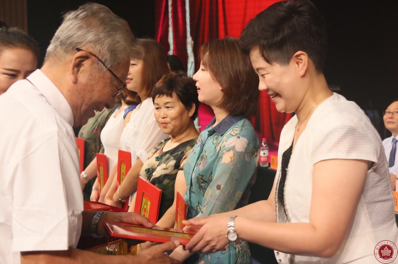 北京演艺专修学院隆重举行2017级新生开学典礼 北京演艺专修学院隆重举行2017级新生开学典礼