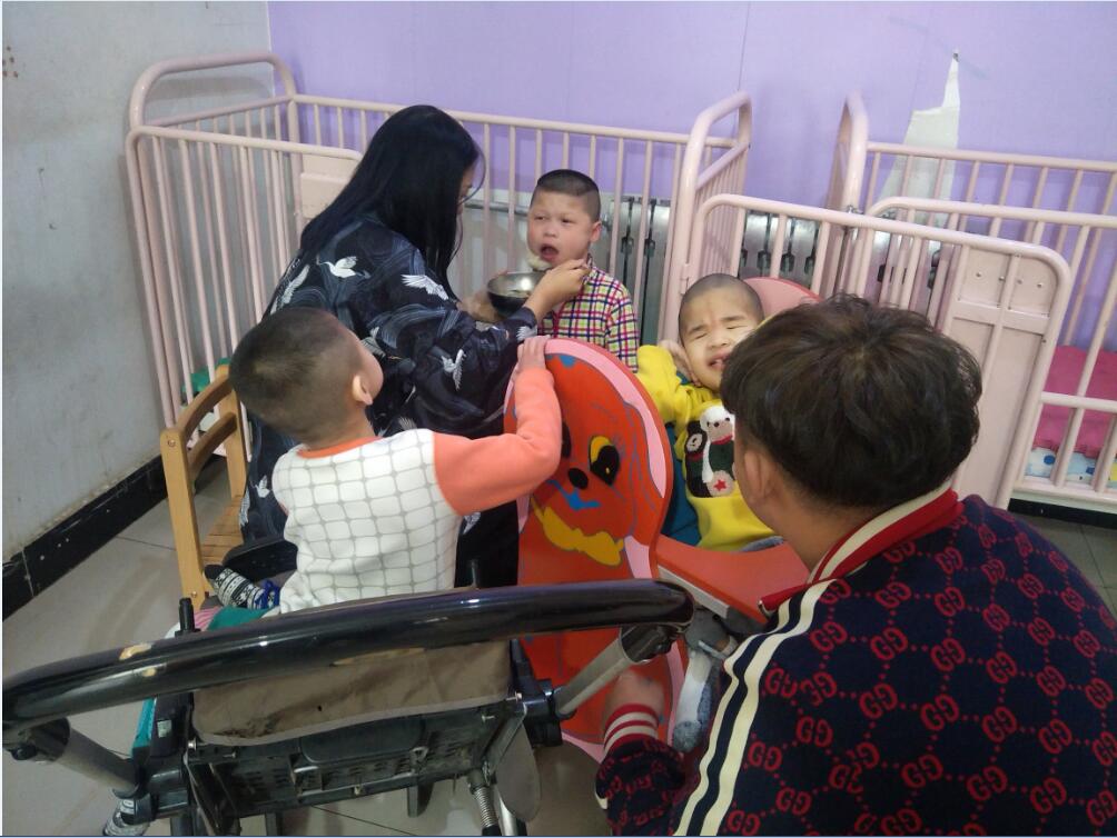 音乐系组织学生前往敬老院献爱心 音乐系组织学生前往敬老院献爱心