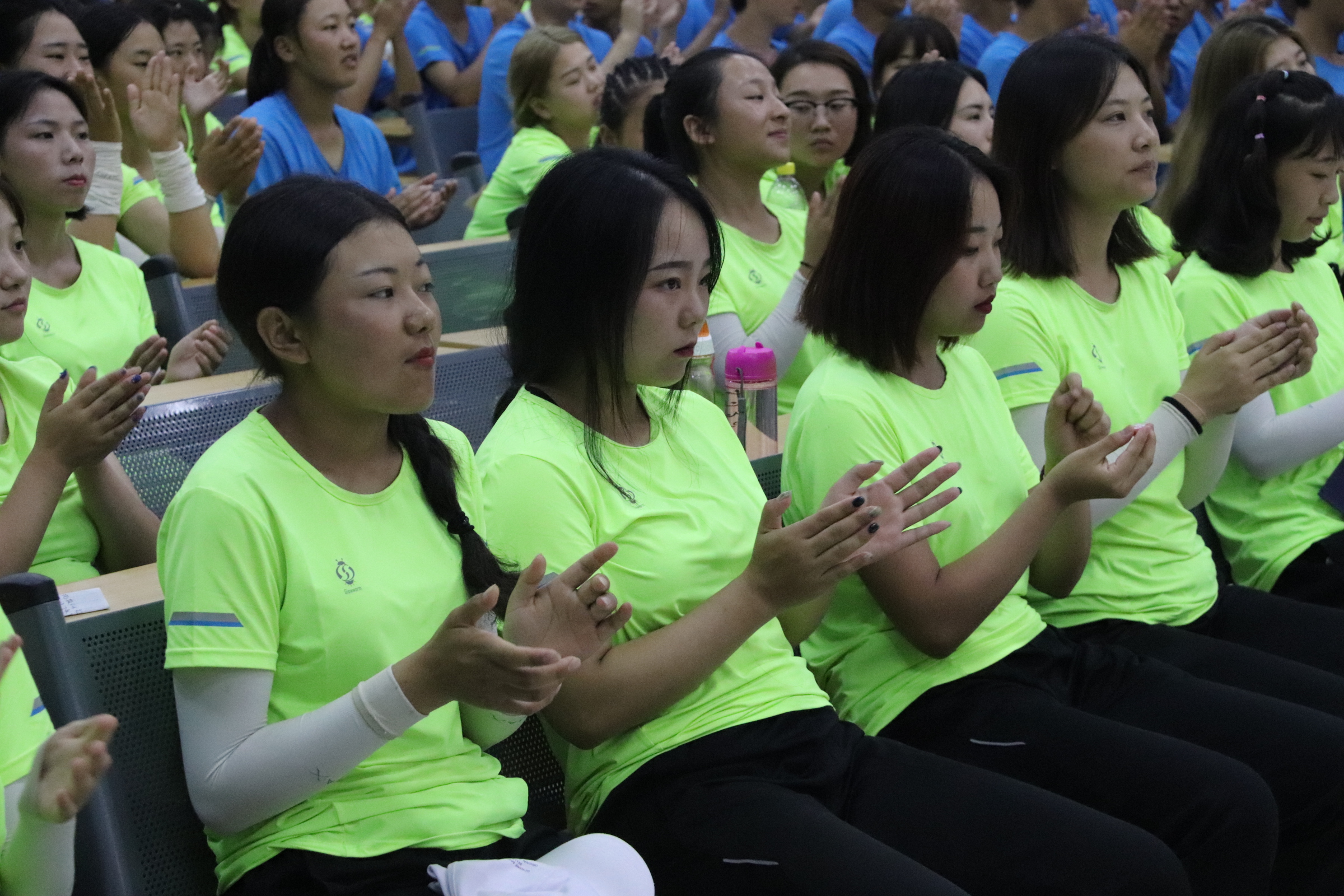 付林为北京演艺专修学院2018级新生分享音乐人生 付林为北京演艺专修学院2018级新生分享音乐人生