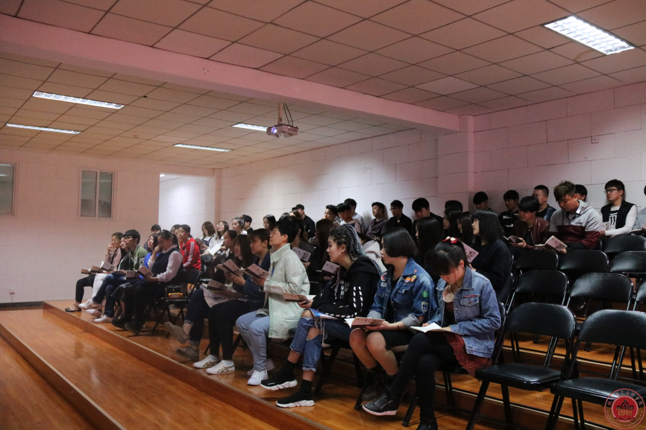 音乐系进行中国传统文化的教育与学习