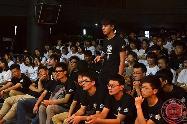 【夏令营第三期】梁伯龙老师讲座