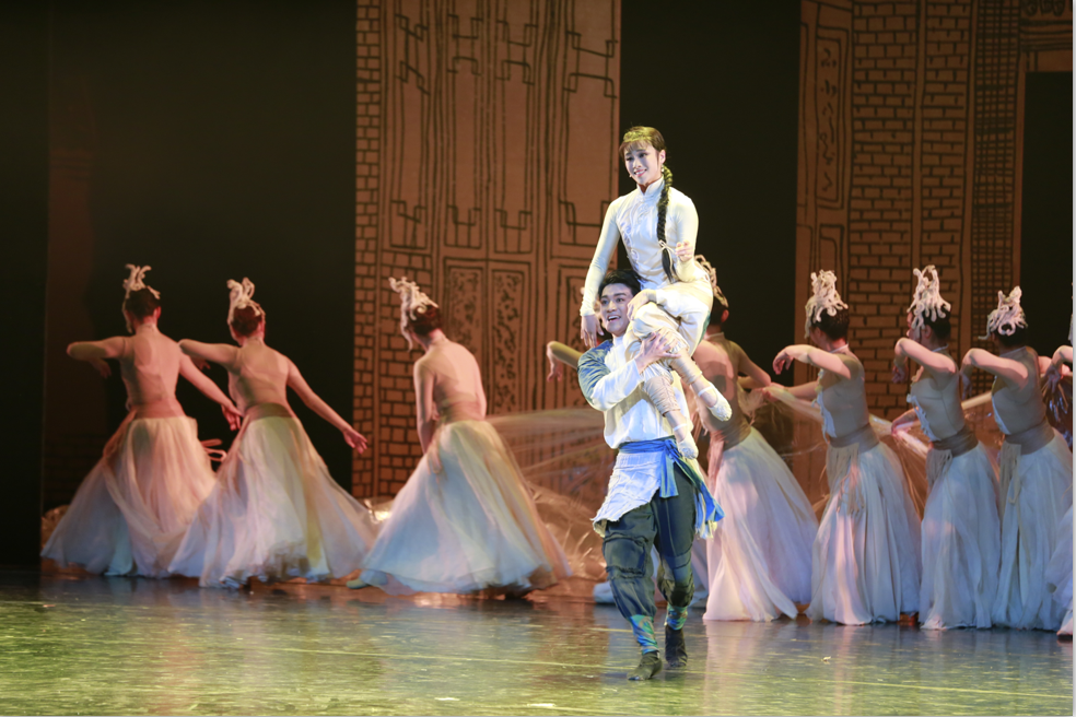 我院原创舞剧《金蝉塑与糖人宝》参加第六届中国校园戏剧