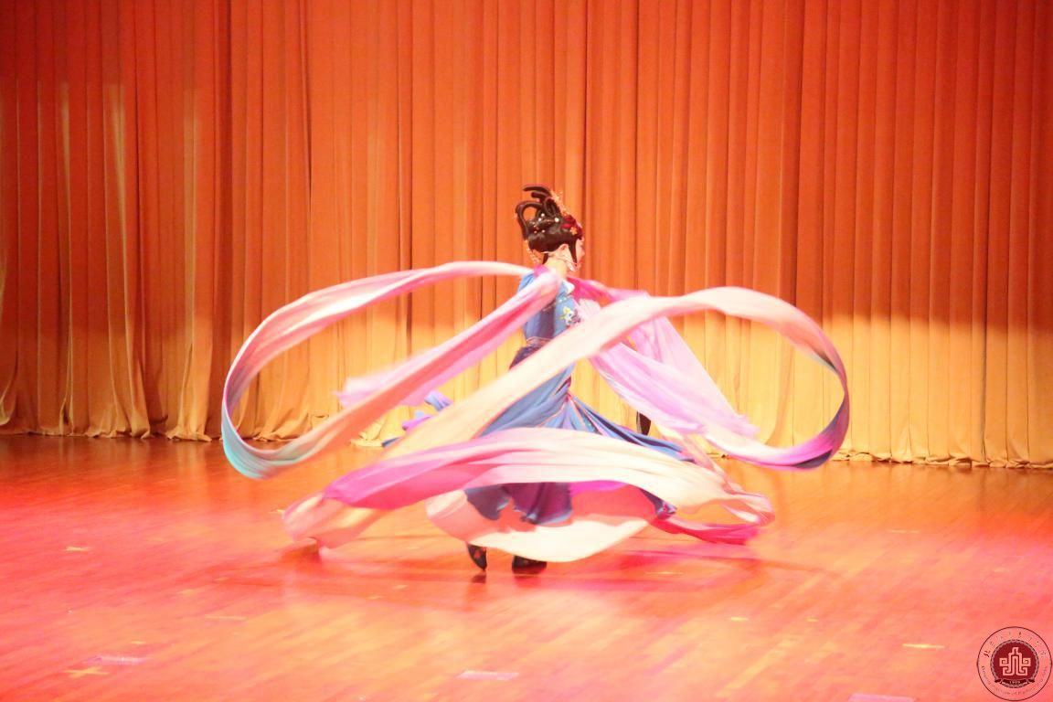 北京演艺专修学院文管系赴公安部演出