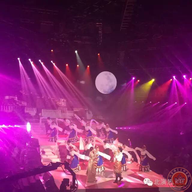 我院舞蹈系学生受邀参加星光大道获周冠军 我院舞蹈系学生受邀参加星光大道获周冠军