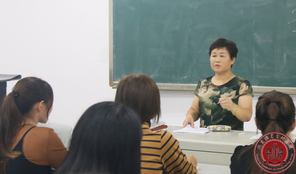 中专部2017年新生第一堂课教育未来之星“从艺先做人” 中专部2017年新生第一堂课教育未来之星“从艺先做人”