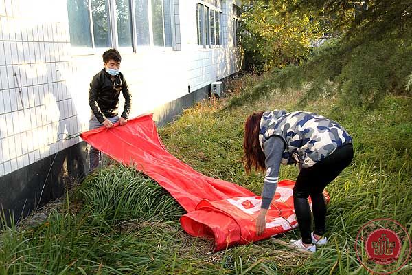 美化校园环境，从小事做起