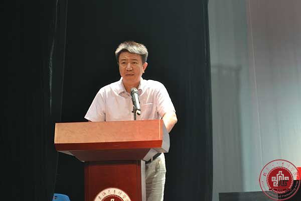 2014—2015学年开学典礼暨教师节庆祝大会顺利召开