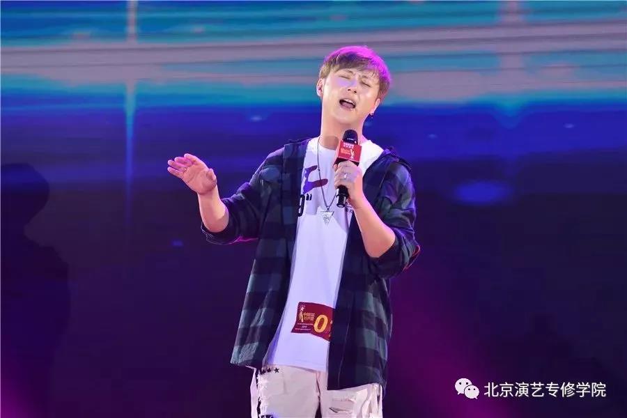 我院毕业生曾国安入围2019中国好声音福建省总决赛五强 我院毕业生曾国安入围2019中国好声音福建省总决赛五强