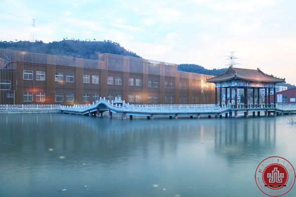 冬日里的北演校园