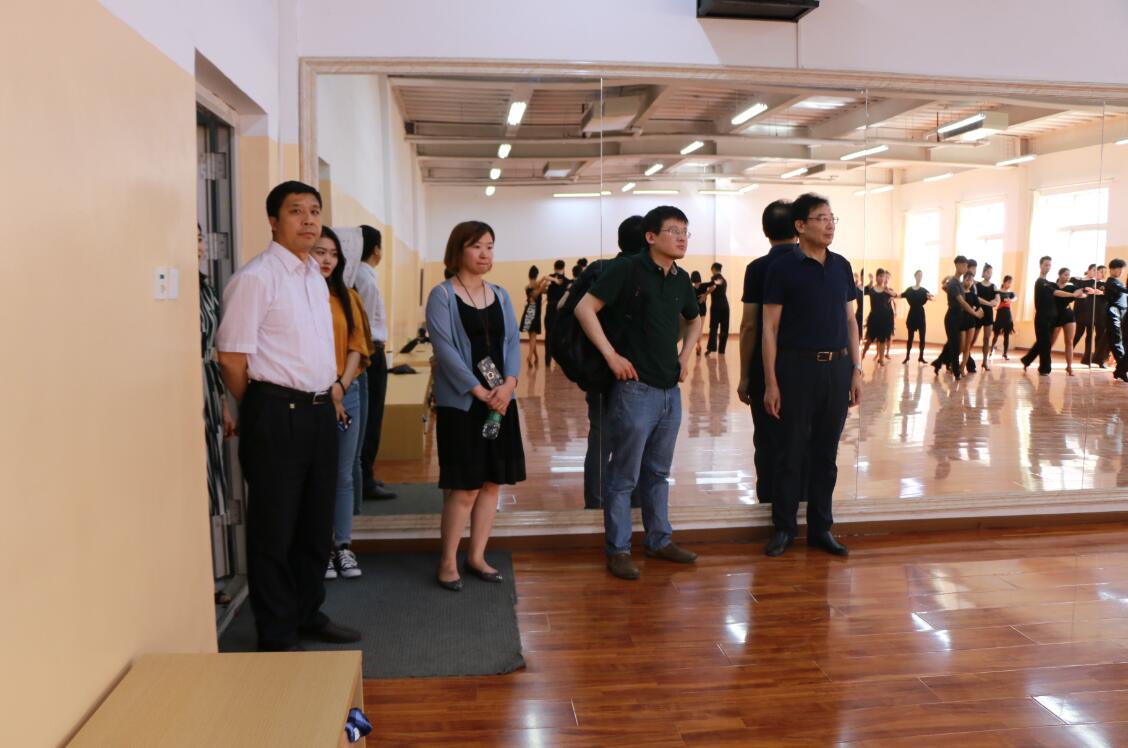 北京市教委领导到我院督导检查 北京市教委领导到我院督导检查